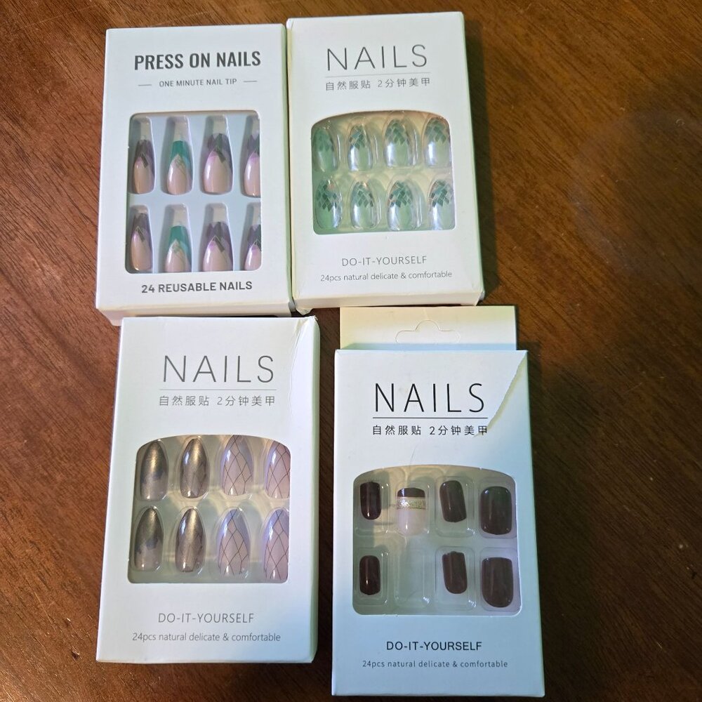 24pc Reusable Press-On Nails Set With Elegant Designs Lot